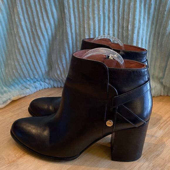 Louise et Cie Ankle Boots Zip Accent Buckles BLACK Leather Size 9 M Women - Picture 2 of 7